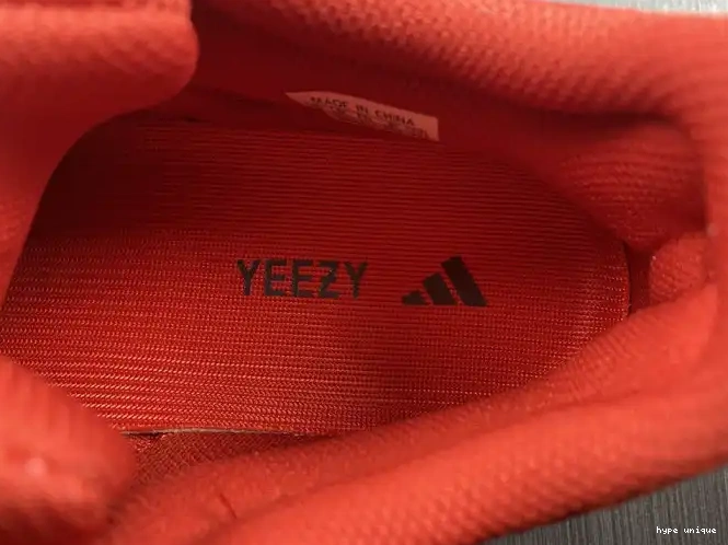 hype Red Adidas Boost Yeezy 700 HQ6979 Hi-Res 0529